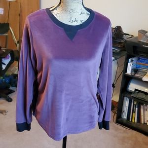 Secret treasures sleepwear top size Medium